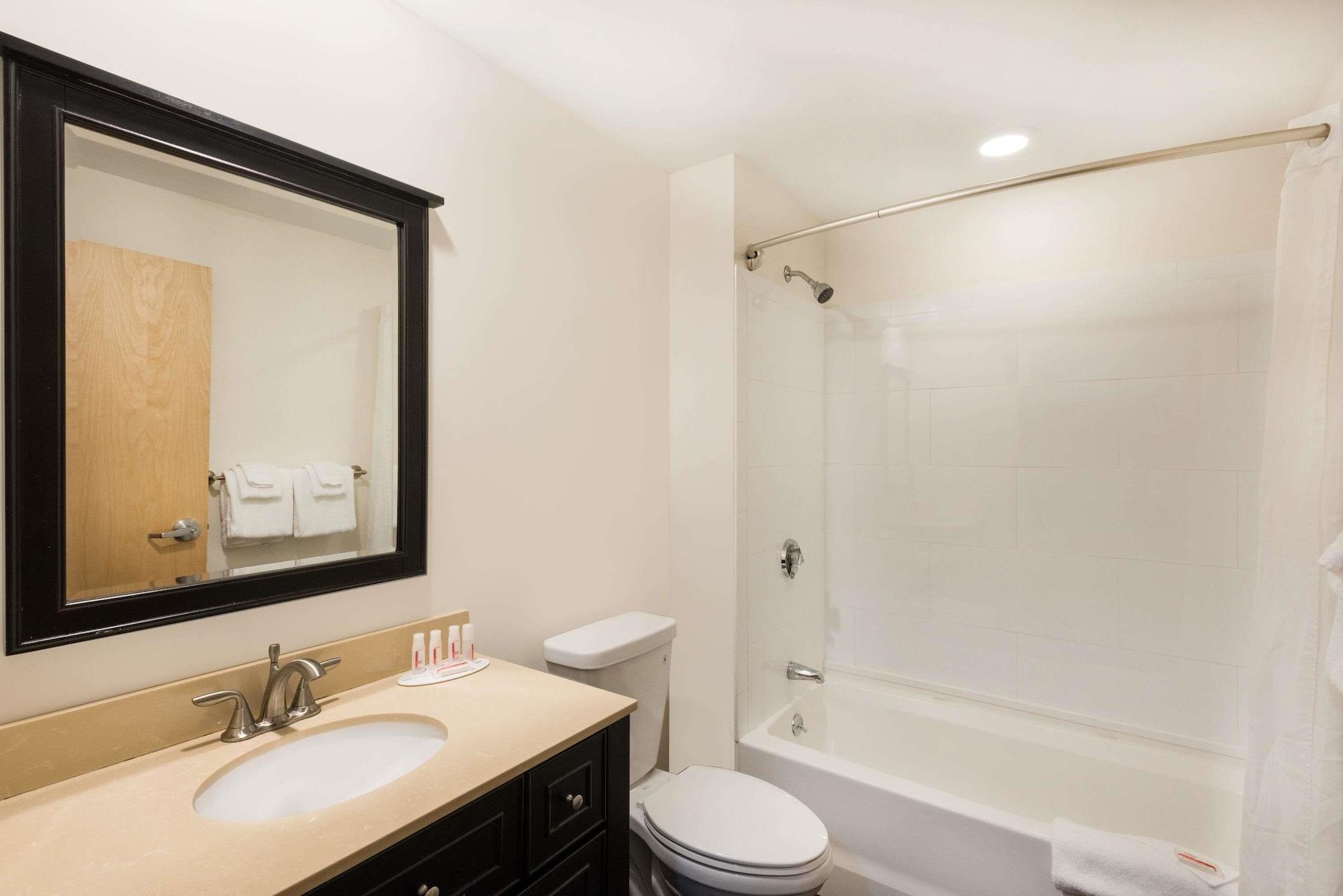 Howard Johnson By Wyndham Quincy/ Boston Buitenkant foto